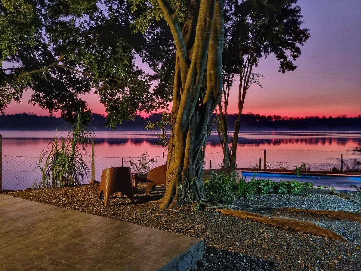 La Casa Del Lago Urugua-I Villa Puerto Iguazú Eksteriør billede