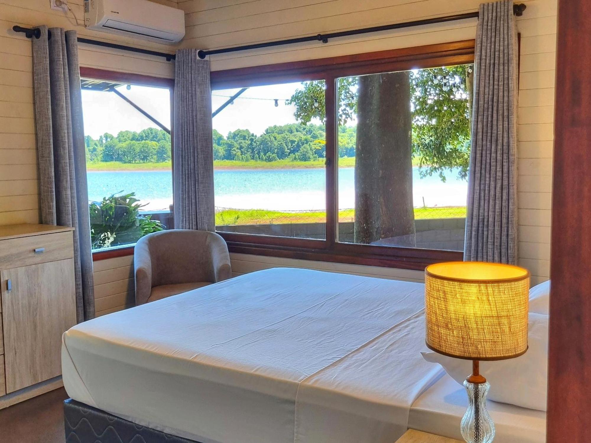 La Casa Del Lago Urugua-I Villa Puerto Iguazú Eksteriør billede